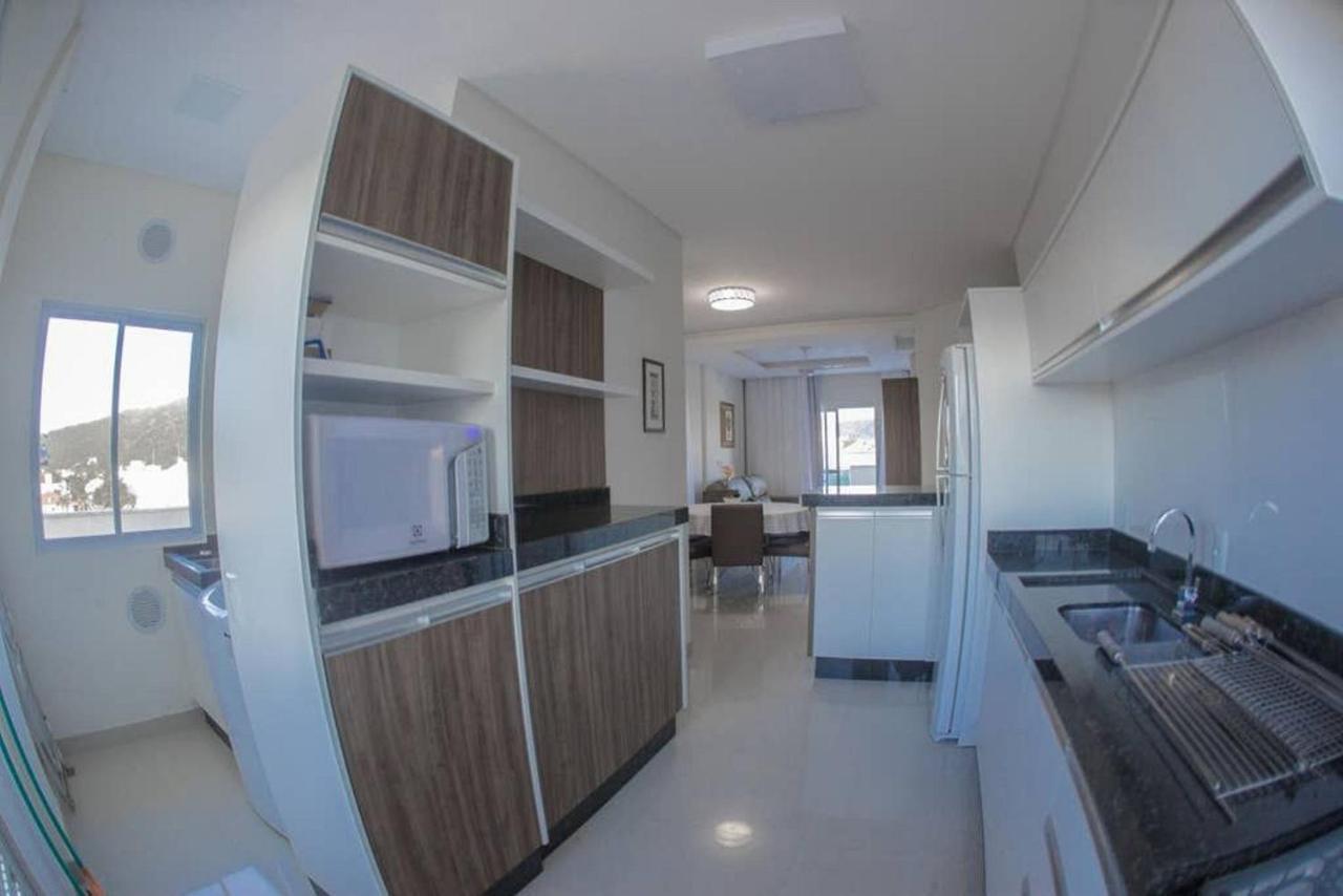 Appartement Baia Dos Golfinhos à Bombinhas Extérieur photo