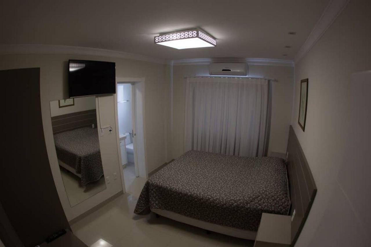 Appartement Baia Dos Golfinhos à Bombinhas Extérieur photo