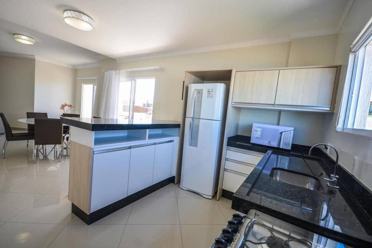 Appartement Baia Dos Golfinhos à Bombinhas Extérieur photo