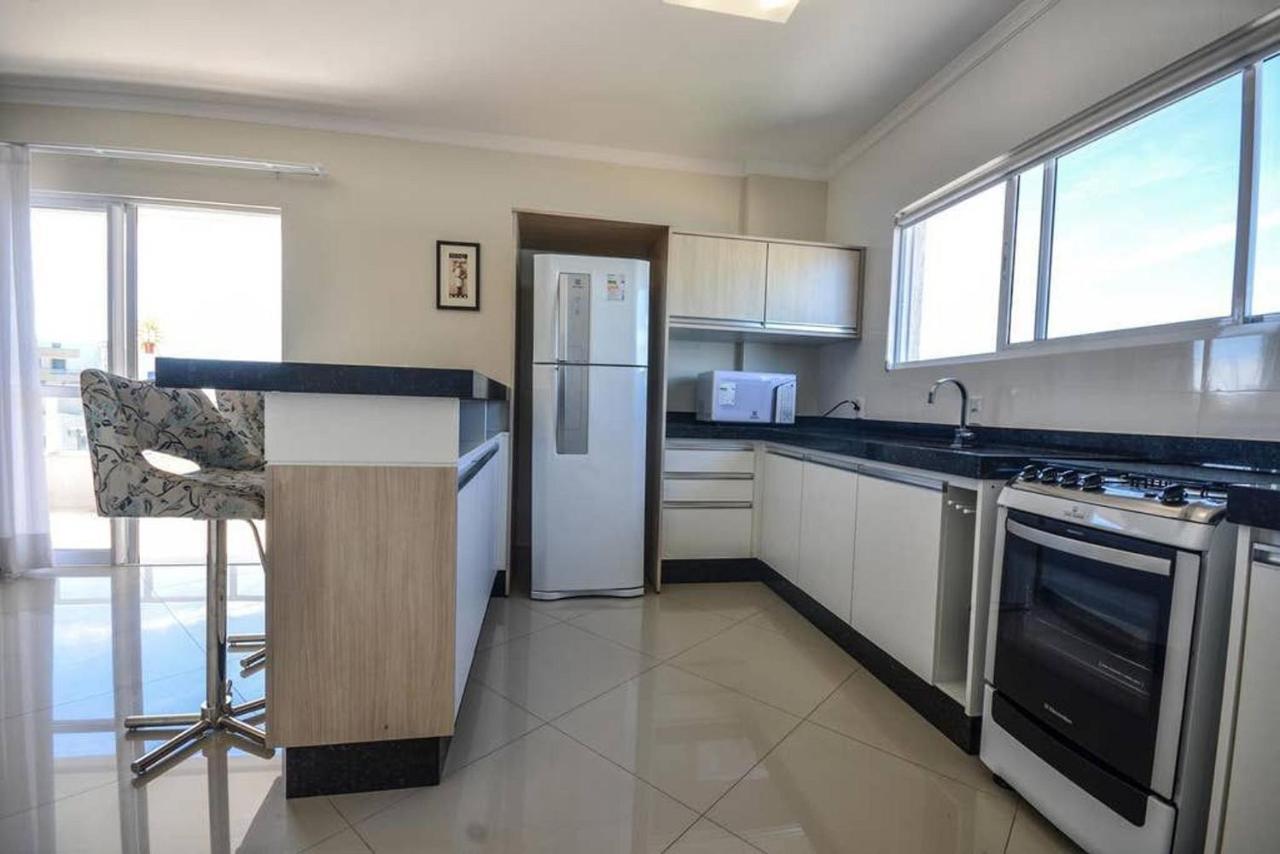 Appartement Baia Dos Golfinhos à Bombinhas Extérieur photo
