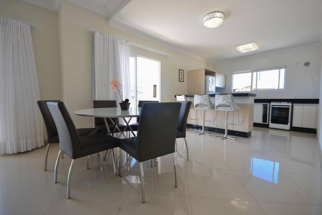 Appartement Baia Dos Golfinhos à Bombinhas Extérieur photo