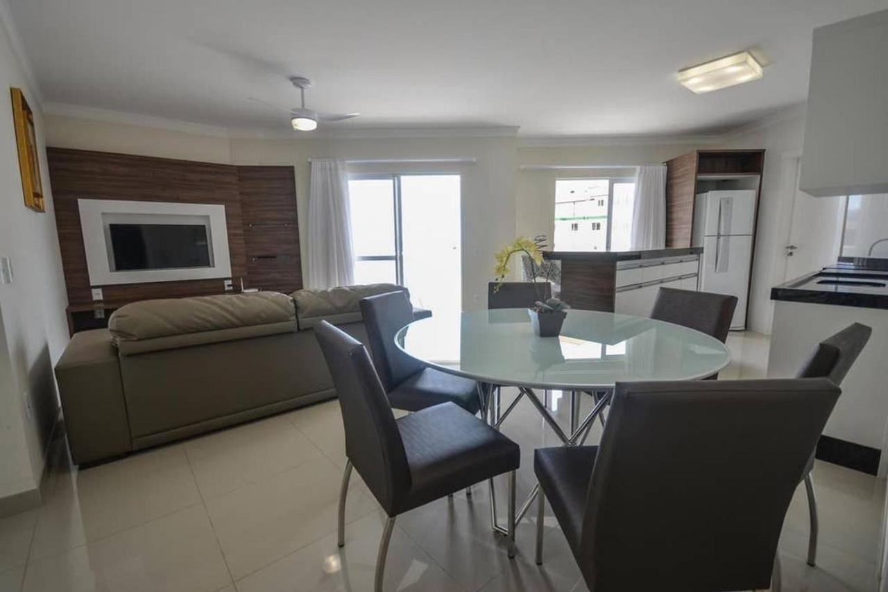 Appartement Baia Dos Golfinhos à Bombinhas Extérieur photo